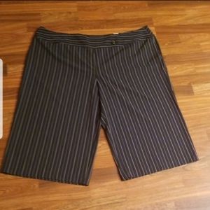 New Dessbarn Wide Leg Capris Sz. 24W